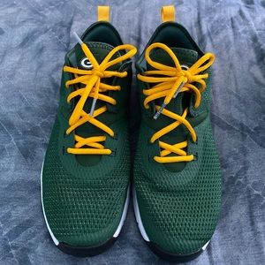 Nike Green Bay Packer shoes **NEW**